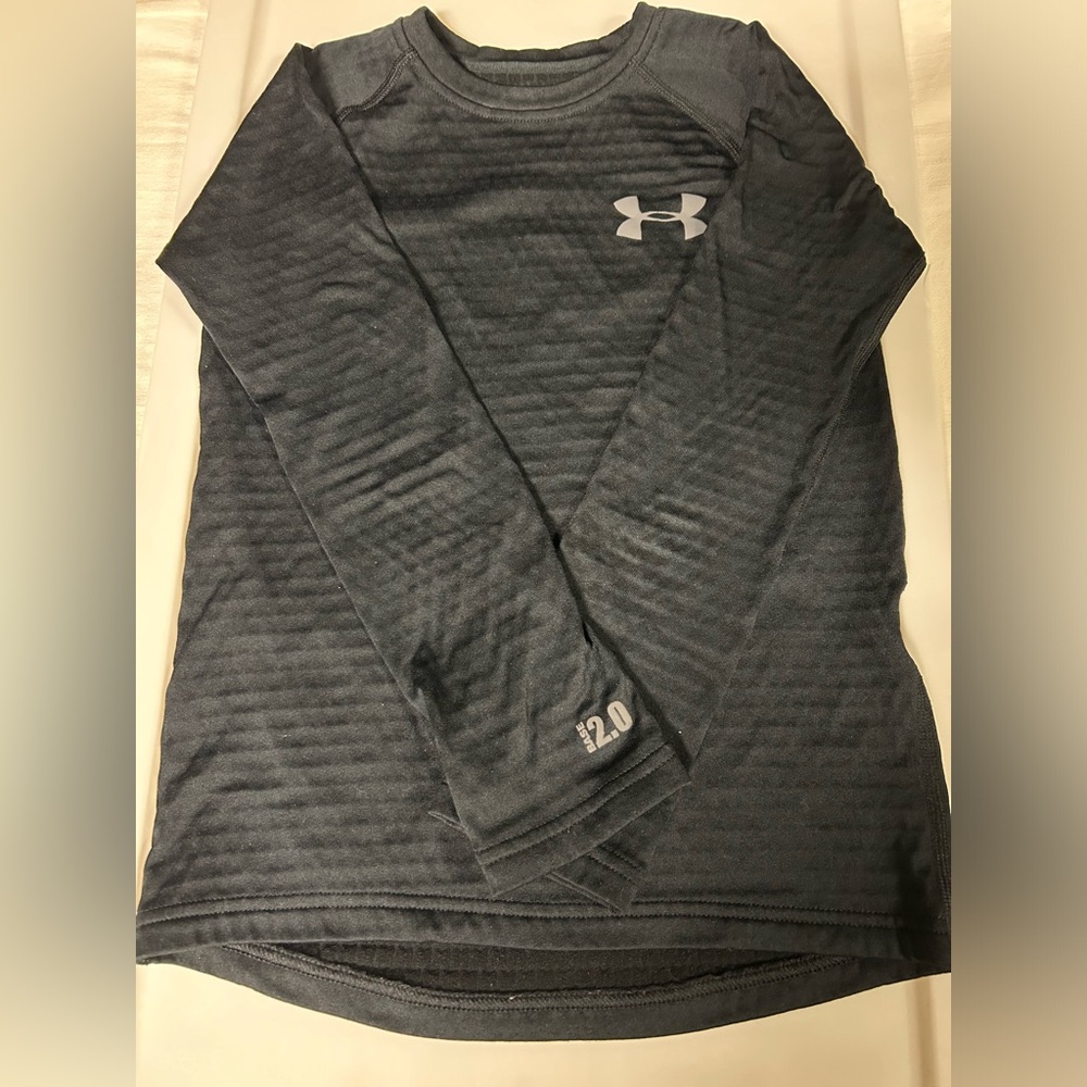 Under Armour. Base 2.0. Layering Shirt. Cold gear.